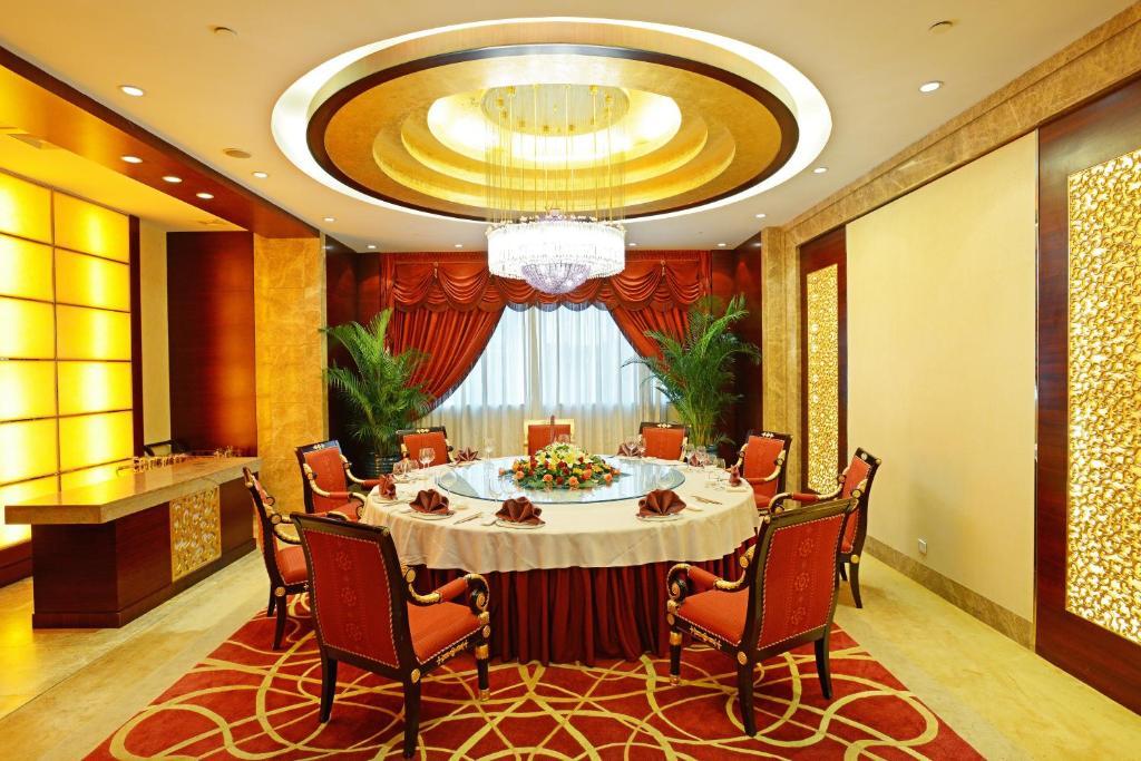Guangzhou New Century Hotel Esterno foto