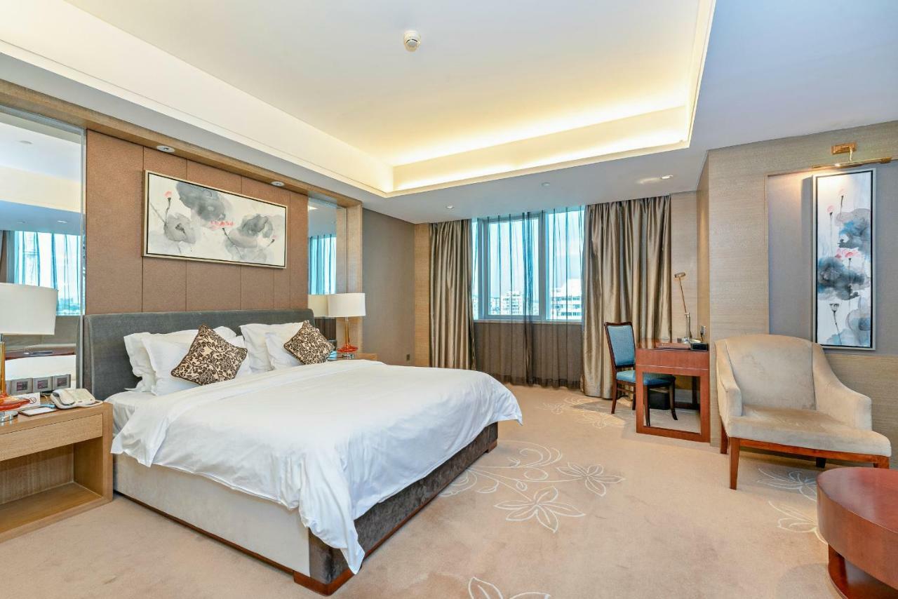 Guangzhou New Century Hotel Esterno foto
